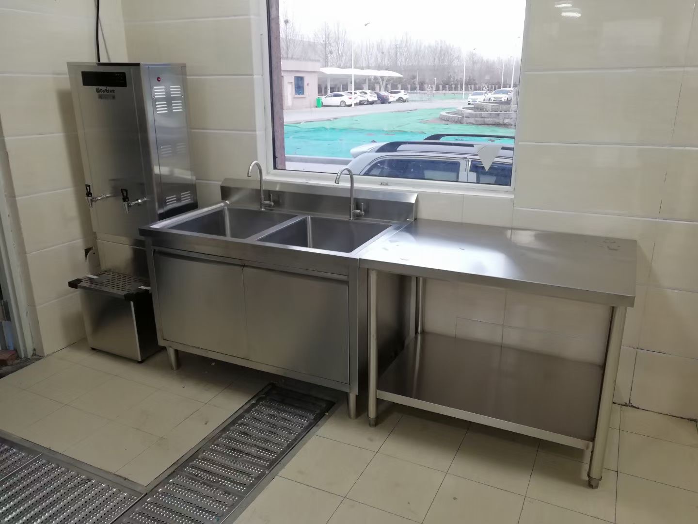 玉林市学校食堂厨房设备中央厨房设备 - 方案